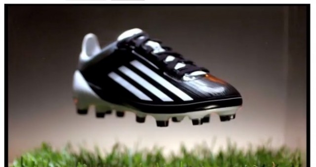 Adidas dalej z Havas