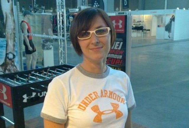 Lista osób, które chcą chodzić w Under Armour jest długa