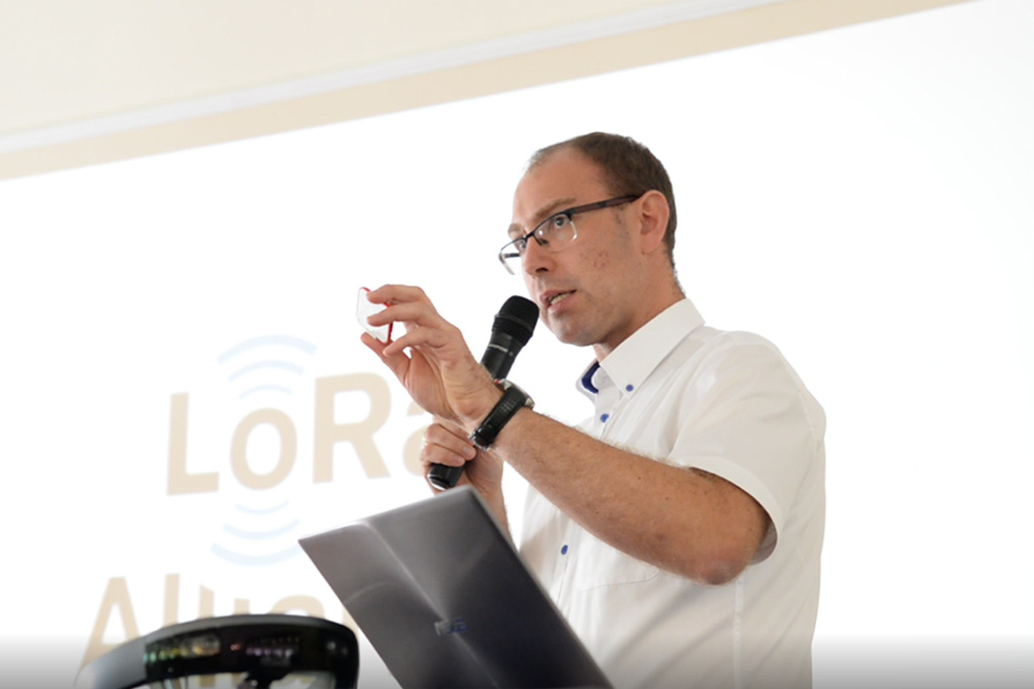 &#8222;Marketing sportowy to nie tylko umieszczenie reklam w odpowiednich miejscach&#8221;