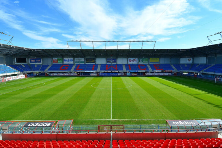 Mistrz Polski dogadał się z piłkarzami