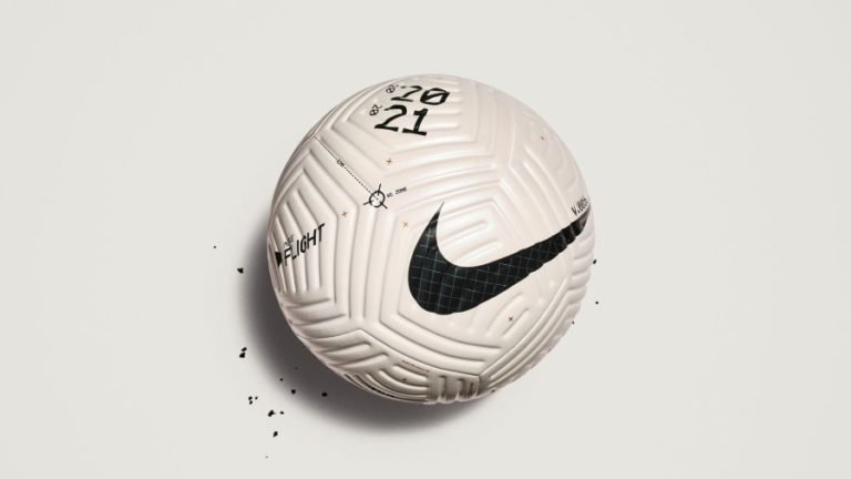 Nowa piłka w Premier League &#8211; rewolucja w zakresie stabilności lotu