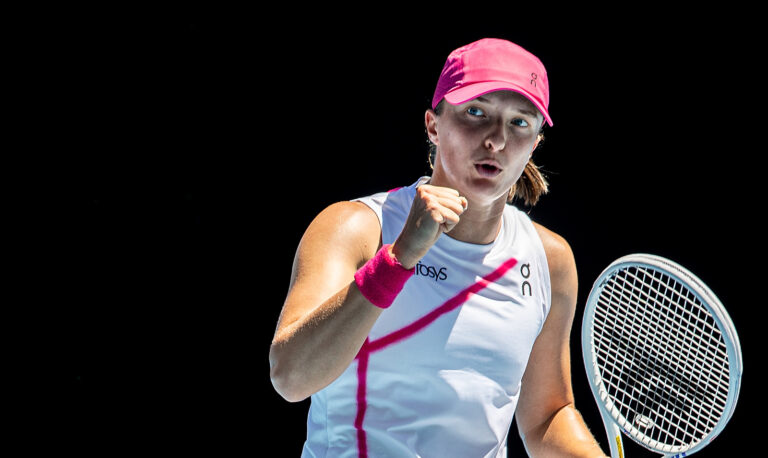 (240116) -- MELBOURNE, Jan. 16, 2024 (Xinhua) -- Iga Swiatek of Poland celebrates during the women's singles 1st round match between Iga Swiatek of Poland and Sofia Kenin of the United States at Australian Open tennis tournament in Melbourne, Australia, Jan. 16, 2024. (Photo by Hu Jingchen/Xinhua)

2024.01.16 Melbourne
tenis ziemny , turniej wielkoszlemowy
Australian Open
Foto Hu Jingchen/Xinhua/PressFocus

!!! POLAND ONLY !!!