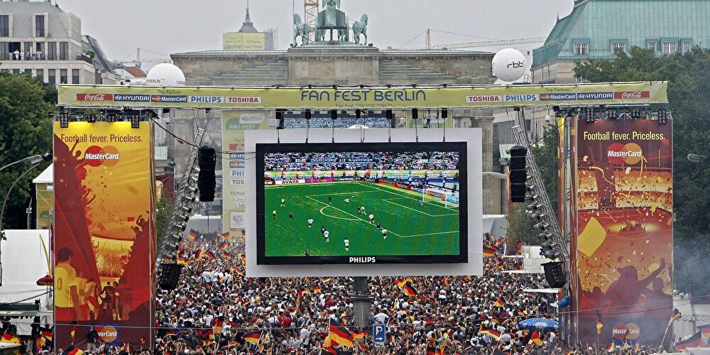 Tak wygląda jedna ze stref kibica w Berlinie