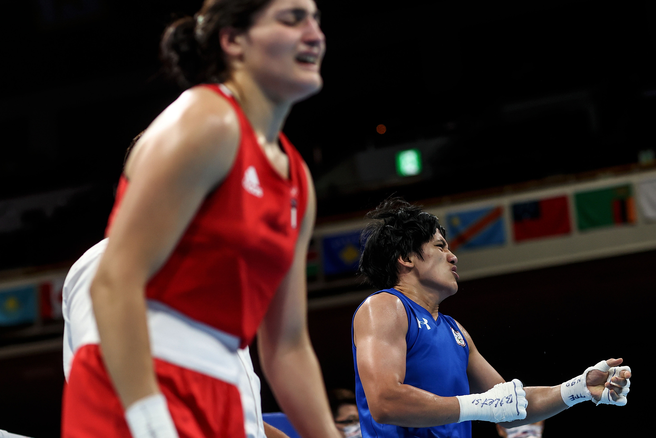 (210727) -- TOKYO, July 27, 2021 (Xinhua) -- Chen Nien-chin (in blue) of Chinese Taipei and Angela Carini of Italy react during the women's welter 64-69kg preliminaries match of boxing at Tokyo 2020 Olympic Games in Tokyo, Japan, July 27, 2021. (Xinhua/Ou Dongqu)
2021.07.27 Tokio
Igrzyska Olimpijskie
Boks
Foto Ou Dongqu/Xinhua/PressFocus
!!! POLAND ONLY !!!