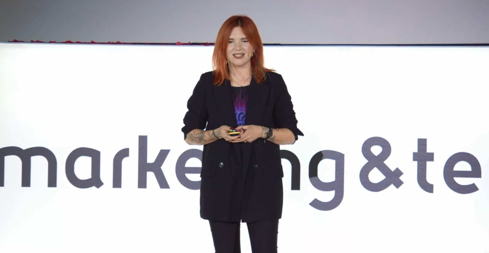 Anna Ledwoń-Blacha w prezentacji "Marketing w erze AI: sztuczna inteligencja, prawdziwe emocje" poruszyła kilka interesujących wątków. Przemawiała podczas ramach konferencji I Love Marketing & Technology (partnerem medialnym wydarzenia jest portal SportMarketing.pl).