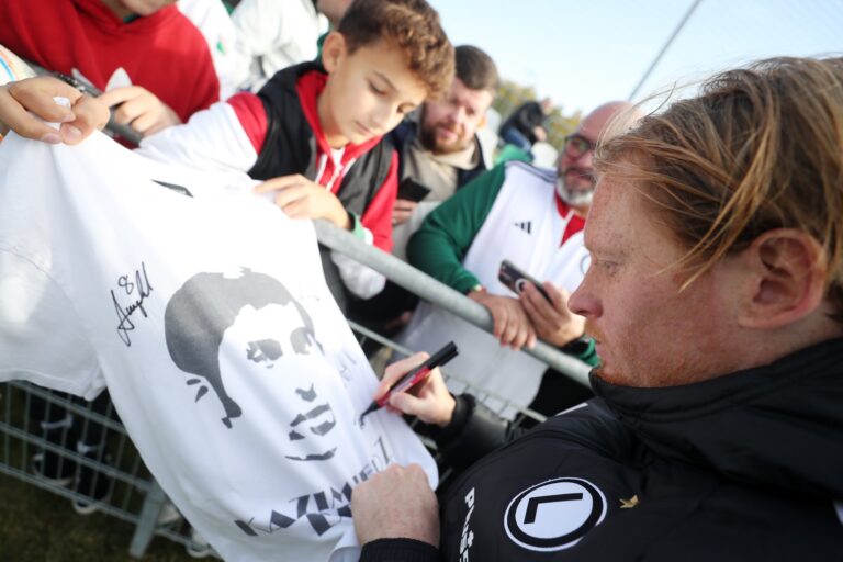 Piłkarze Legii spotkali się z uczestnikami programu "Legiony"