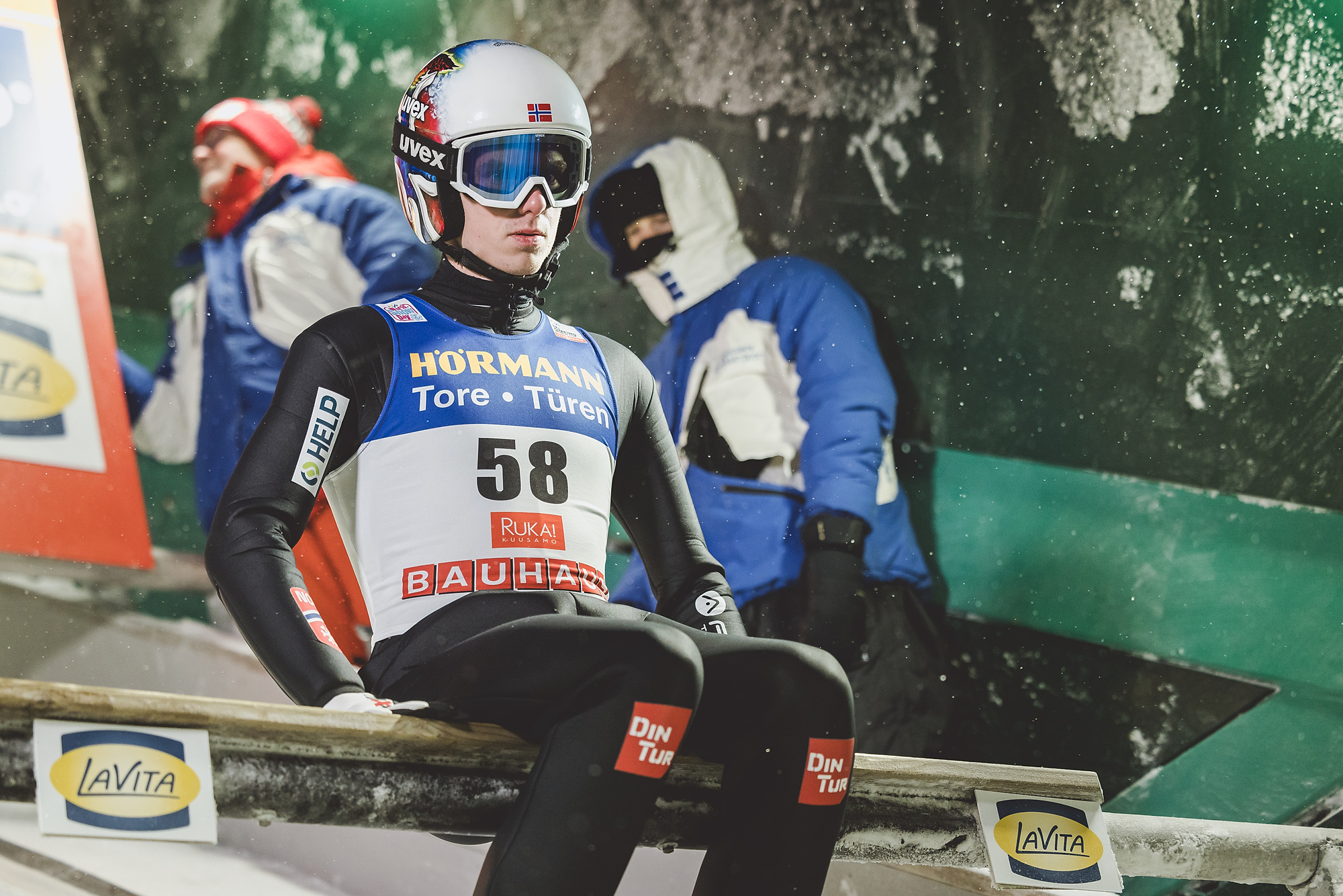 Halvor Egner Granerud (NOR)
2023.11.24 Ruka
Skoki narciarskie, Puchar Swiata, sezon 2023/2024
Kwalifikacje do konkursu Pucharu Swiata w Ruce
Foto Tadeusz Mieczynski / PressFocus
2023.11.24 Ruka
Skijumping, world cup, 2023/24 season
Kwalifikacje do konkursu Pucharu Swiata w Ruce
Credit: Tadeusz Mieczynski / PressFocus