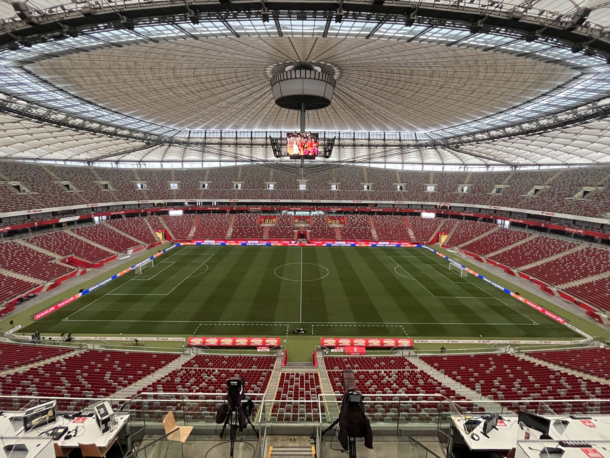 Sport i Pieniądze #13: Warszawa powalczy o finał Ligi Mistrzów?