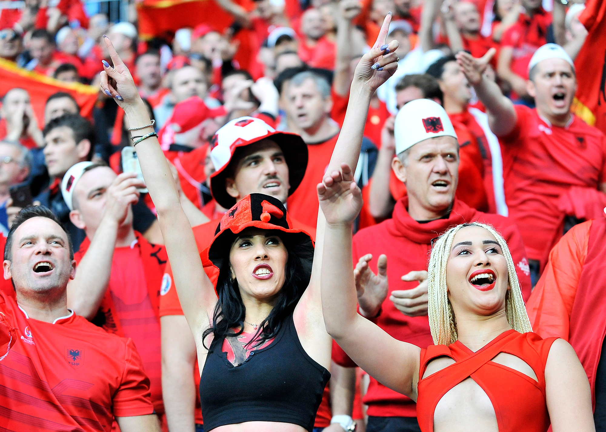 2016.06.19 Lyon
Pilka nozna Euro 2016
mecz grupy D Rumunia - Albania
N/z Kibice Albanii
Foto Norbert Barczyk / PressFocus

2016.06.19 Lyon
Football UEFA Euro 2016 group D game between Romania and Albania
Kibice Albanii
Credit: Norbert Barczyk / PressFocus