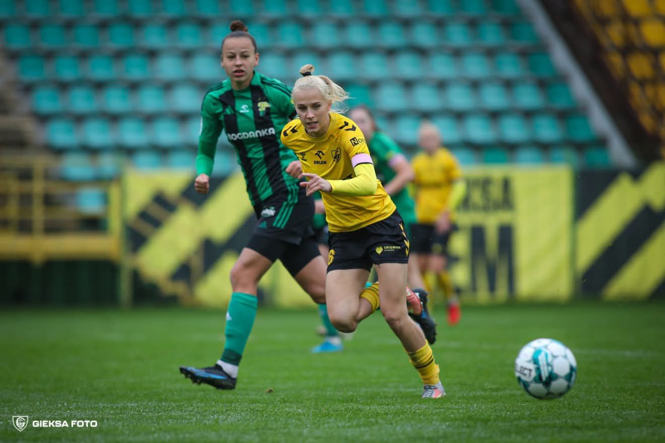 Kobiecy zespół GKS Katowice angażuje się w Międzynarodowy Dzień Walki z Rakiem