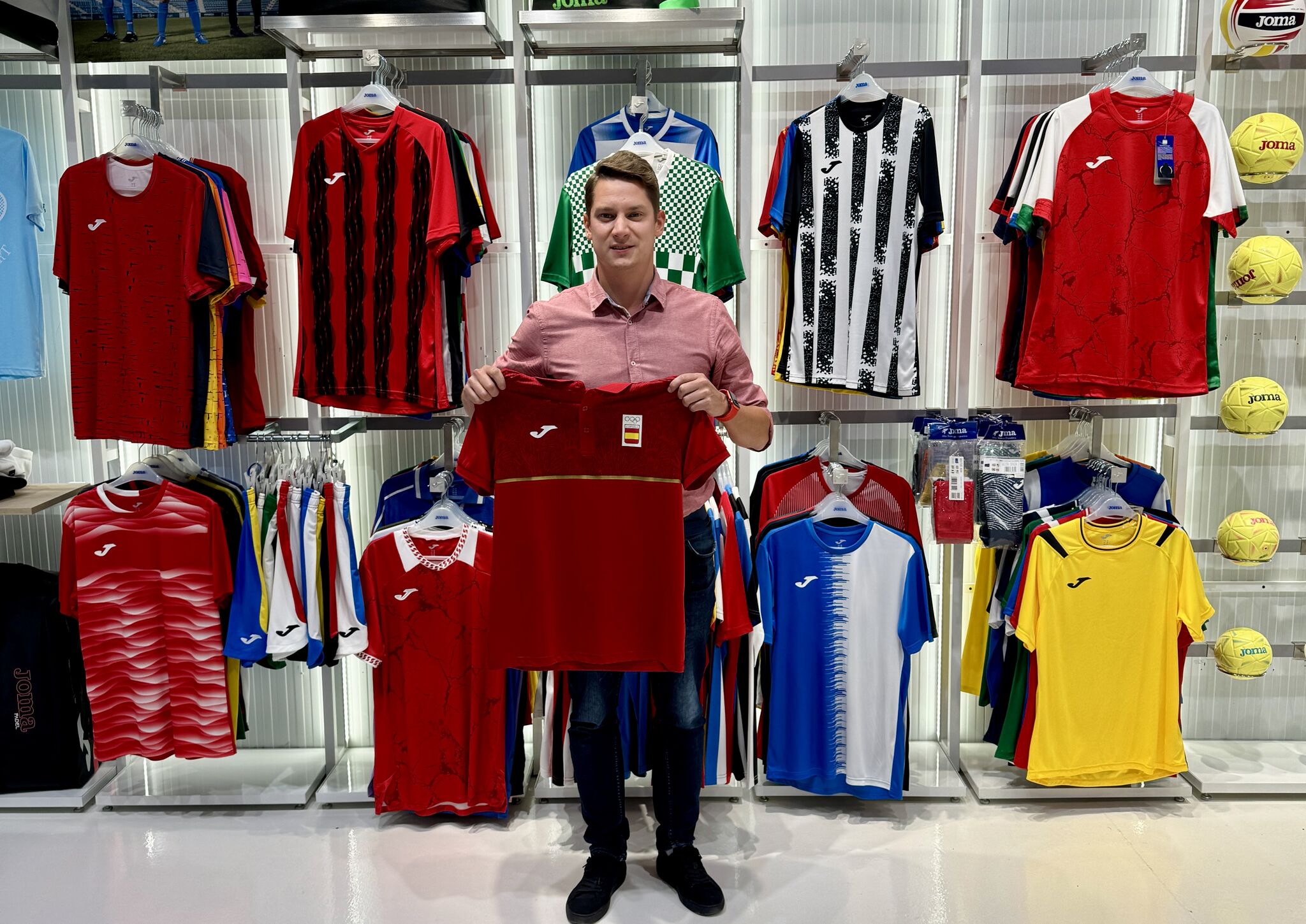 Paweł Jakóbik objął funkcję International Sponsorship Managera w Joma Sport