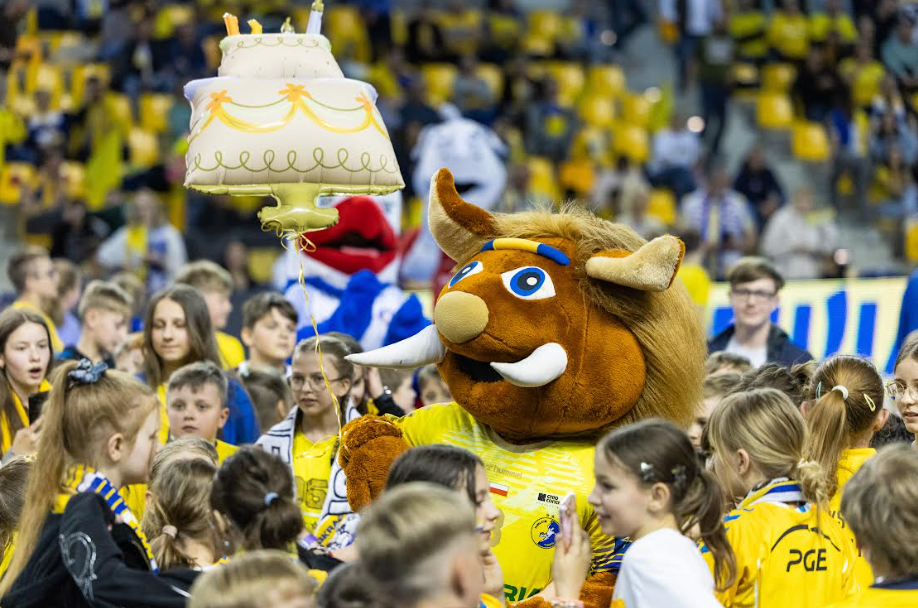 MOL pozostaje w grze &#8211; jak firma wspiera sportowe sukcesy w regionie