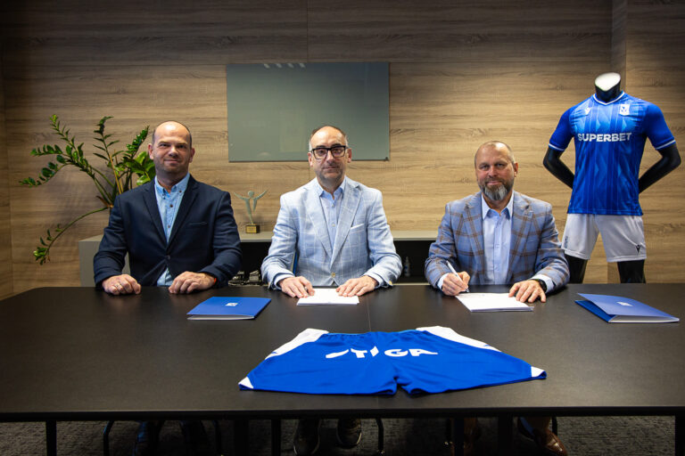 Współpraca Lecha Poznań ze Stigą przedłużona