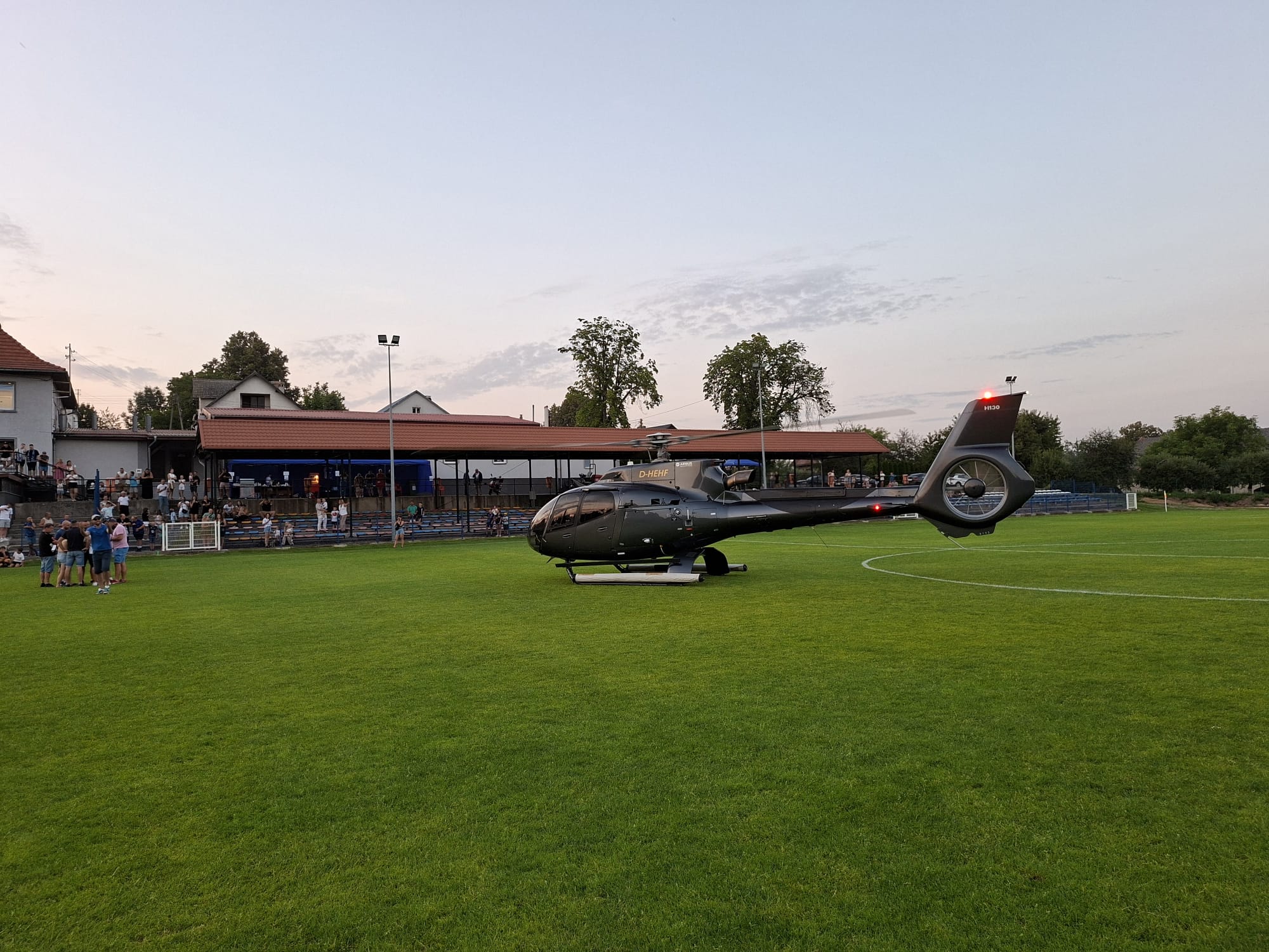 Wzorują się na Wieczystej Kraków i zadziwiają piłkarską Polskę. Jak działa GKS Cement Raciborowice?