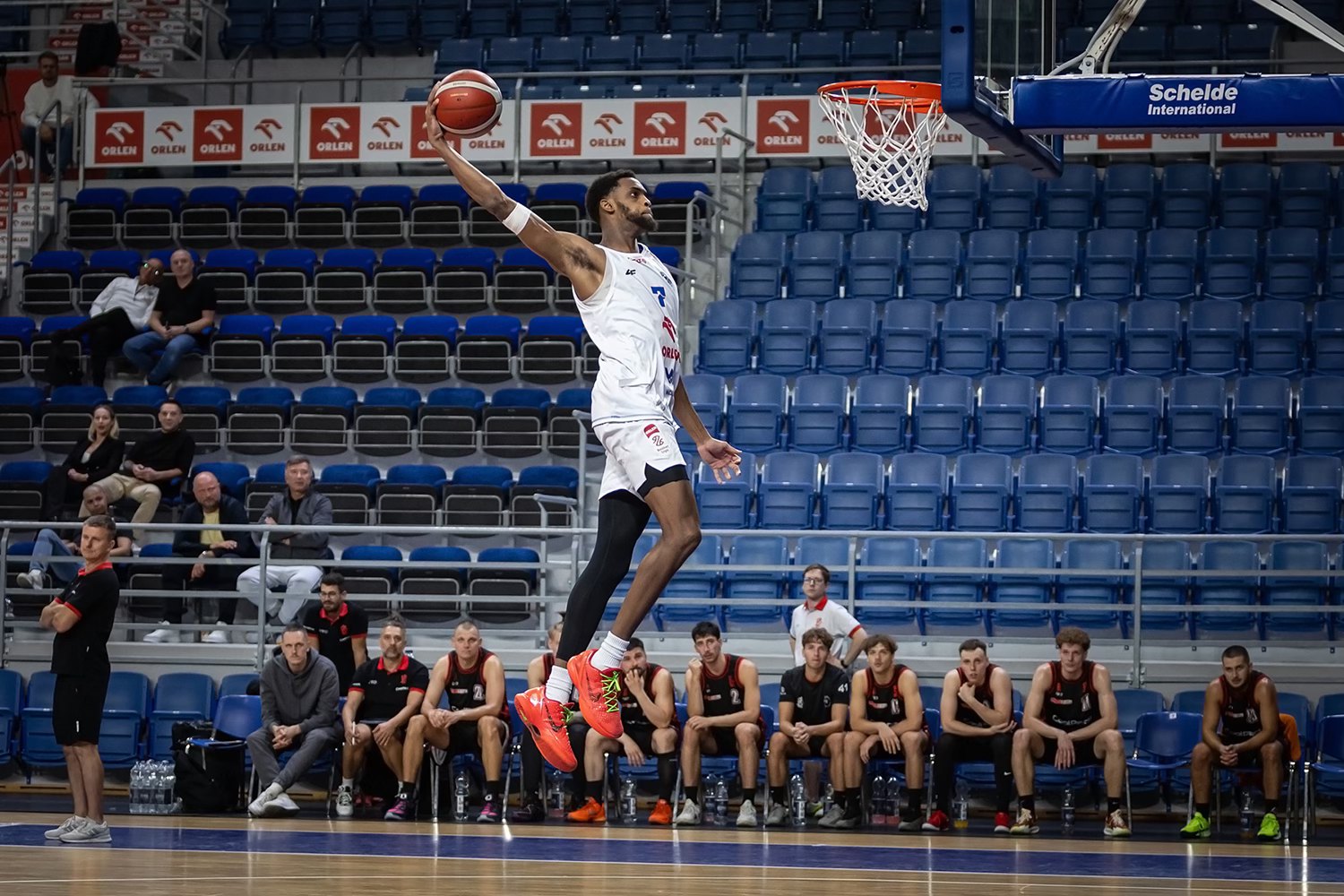 Anwil i Orlen zostają z włocławską koszykówką