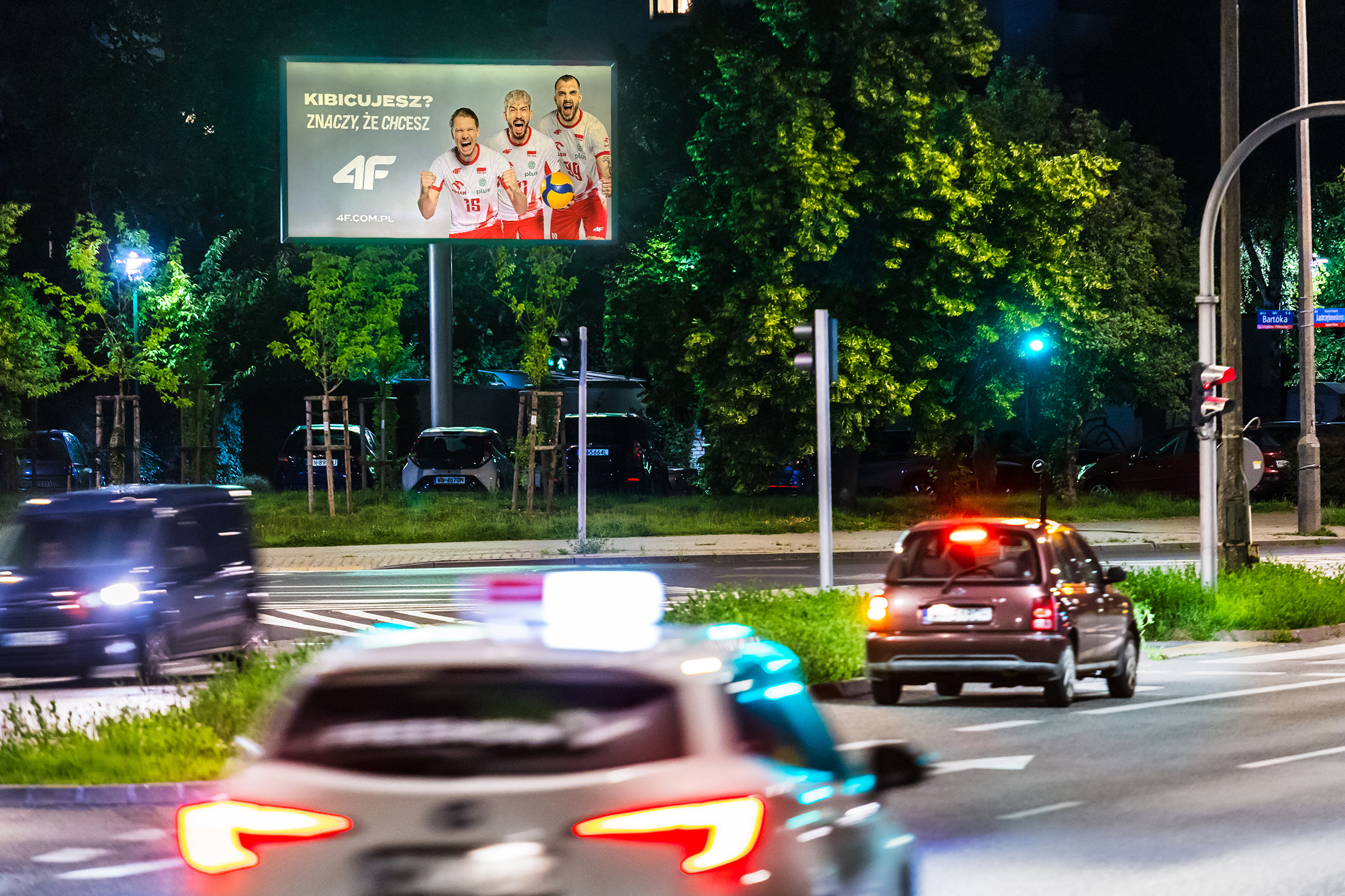 Kibicujesz? „Znaczy, że chcesz” – 4F wspiera polskich siatkarzy