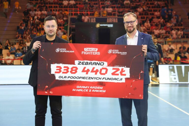 Kluby piłki ręcznej połączyły siły – 338 tysięcy złotych dla dzieci walczących z rakiem