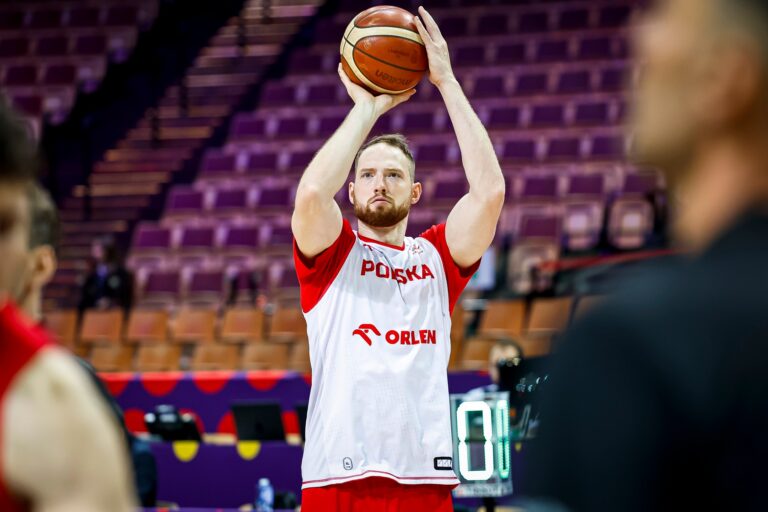 Katowice 04.09.2025
SPORT KOSZYKOWKA KOSZKADRA REPREZENTACJA POLSKI TRENING
- - - BASKETBALL POLISH NATIONAL TEAM PRACTICE PRACTISE
NZ aleksander dziewa, 
FOT. TOMASZ SOKOLOWSKI / 400mm.pl