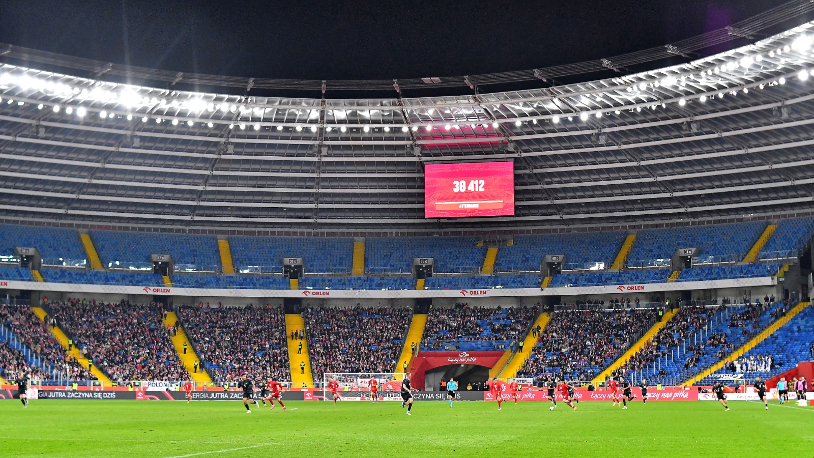 Śląsk, Warszawa i nic innego. Reprezentacja powinna &quot;ruszyć w Polskę&quot;?