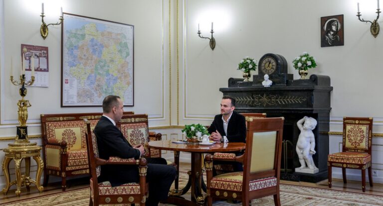 Karol Nawrocki spotkał się z Bartoszem Zmarzlikiem w Pałacu Prezydenckim