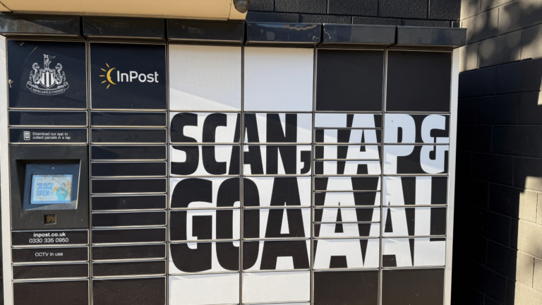 Paczkomat InPostu pod stadionem Newcastle United