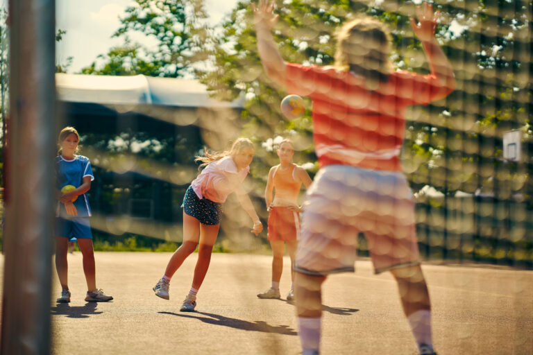 Ręczna na Orliku &#8211; tysiące młodych sportowców walczyło o finały wojewódzkie