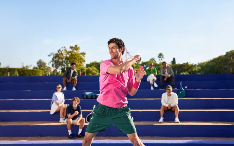 ASICS z globalną kampanią „Move Your Body, Move Your Mind” i utworem „Good Vibrations” zespołu The Beach Boys