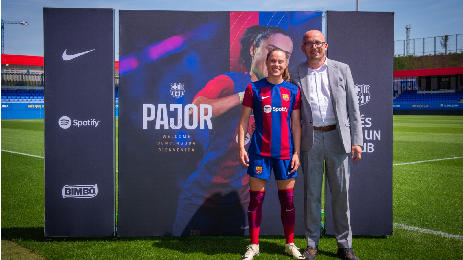 Ewa Pajor i Jakub Witek podczas prezentacji w Barcelonie