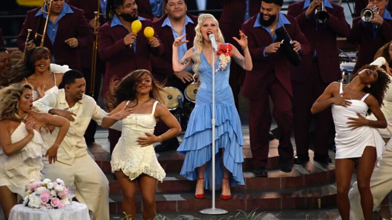 Lady Gaga skradła show na Super Bowl