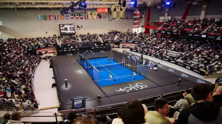 Padel wychodzi na ulice Gijon. Nietypowa aktywacja marki Metropolitan