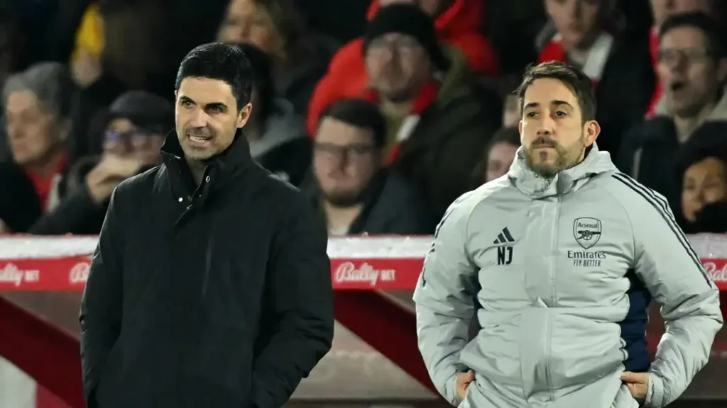 Arsenal skuteczny przy stałych fragmentach. Premia dla trenera Nicolasa Jovera