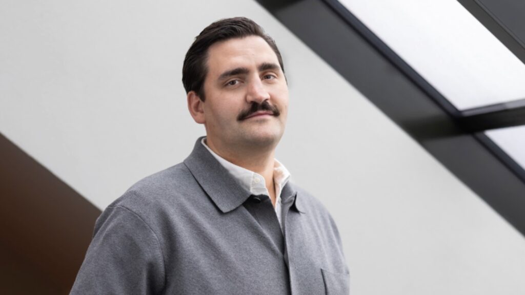 „W Formule 1 jesteś obecny każdego dnia”. Wiktor Stopa o sporcie, marketingu i globalnej strategii Revoluta