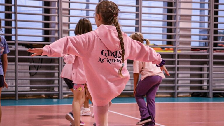 Wspieranie kobiet w sporcie #Fundacja UsportowiONA, czyli zachęcanie do aktywności od najmłodszych lat