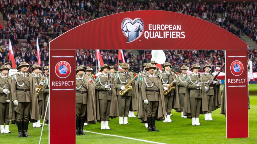 Wpadka na PGE Narodowym – gwizdy i problemy z hymnem. PZPN milczy...