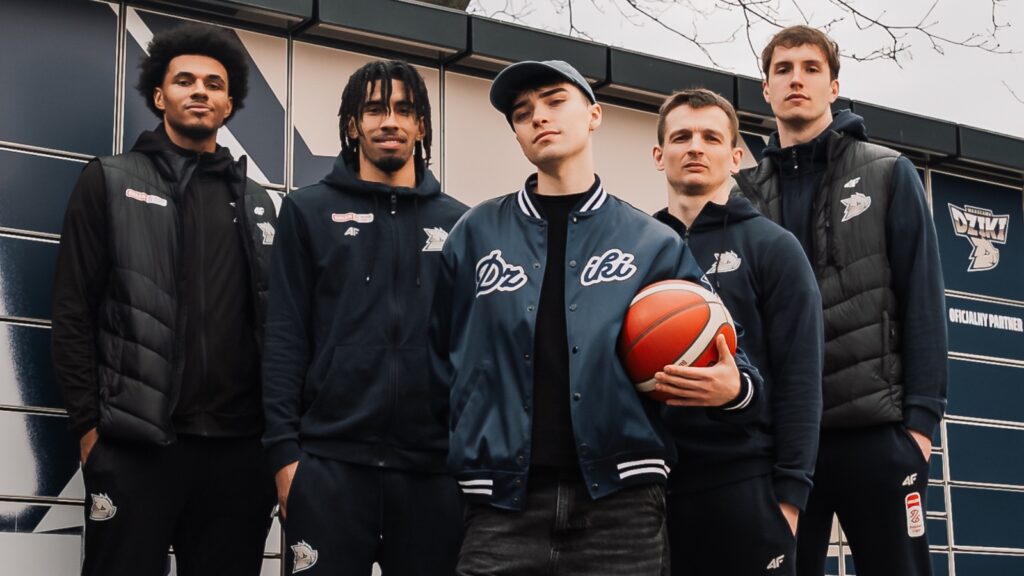 InPost mocno rozpoczął współpracę z Dzikami Warszawa. Mnóstwo działań przy derbach miasta