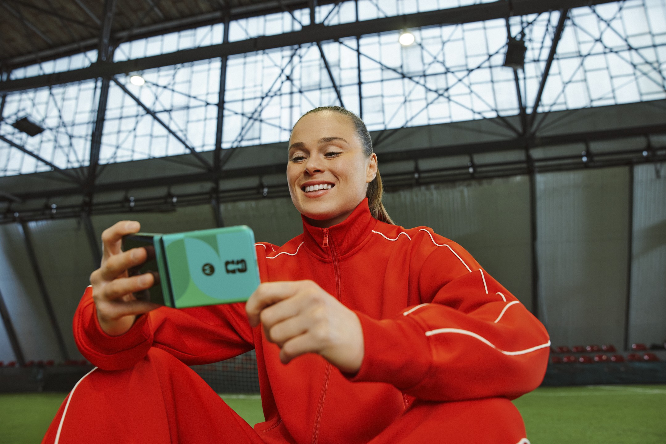 Motorola rozpoczyna współpracę z Ewą Pajor