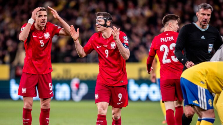 Polacy nie awansowali na mundial. Ile finansowo straci PZPN?