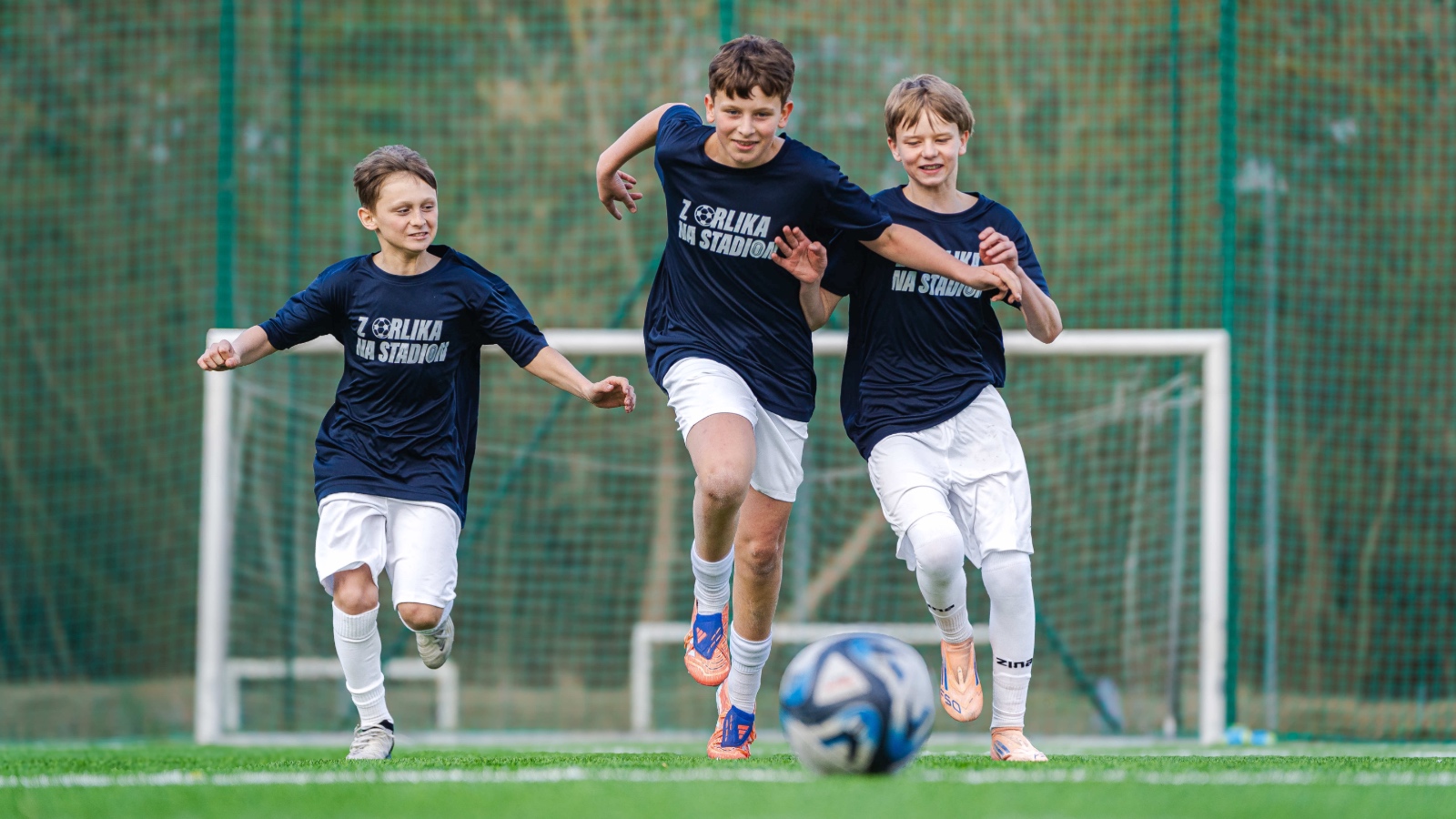 Młodzi mistrzowie twarzami ogólnopolskiej kampanii Z Orlika na Stadion – ruszyły
zapisy do III edycji turnieju