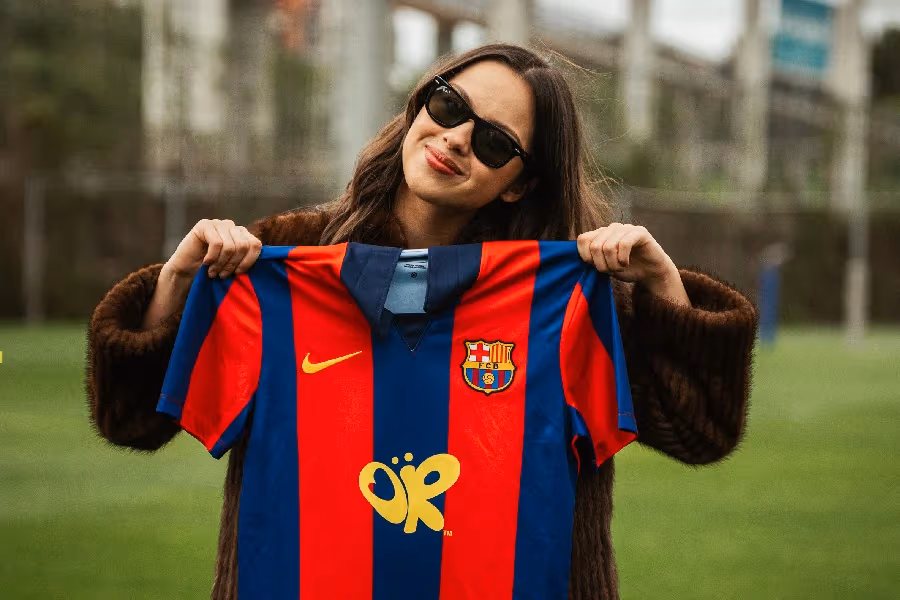 Olivia Rodrigo rozgrzała Barcelonę przed El Clasico. Potem świętowała mistrzostwo razem z piłkarzami