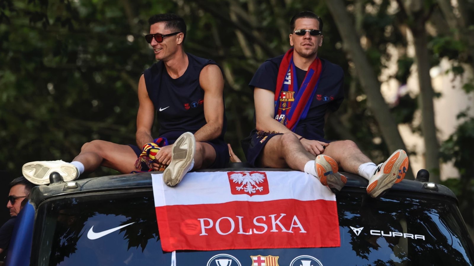Lewandowski i Szczęsny skradli show na fecie mistrzowskiej. Kanał Sportowy zrobił furorę