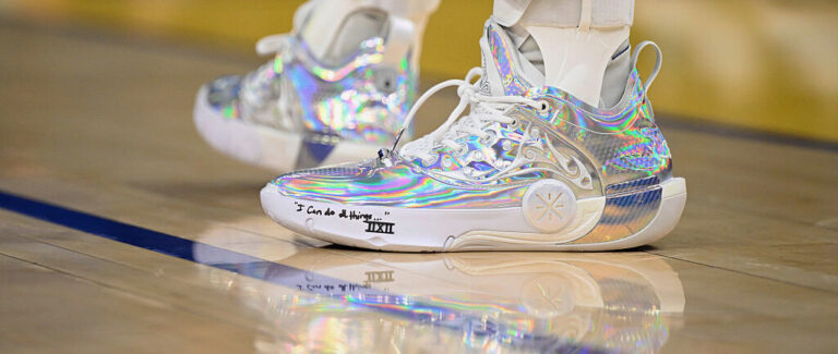 Steph Curry przedłuża współpracę z Li-Ning. Chińska marka wzmacnia pozycję w globalnej koszykówce