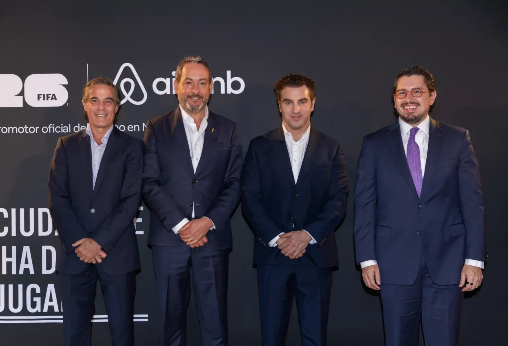 Airbnb wykorzystuje mundial do sprzedaży doświadczeń z legendami futbolu