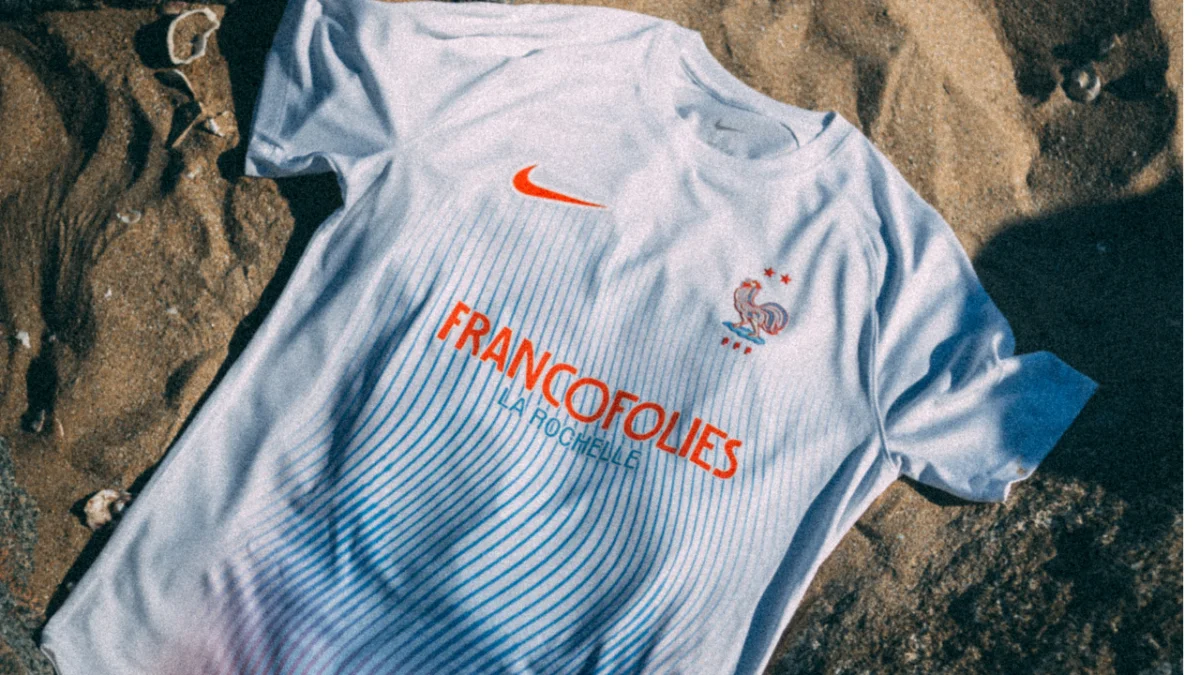 Kolekcjonerska koszulka FFF i Francofolies: Gigantyczna fuzja futbolu z muzyką