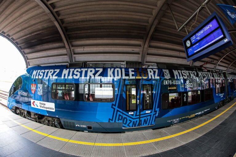 Mistrzowski skład na wielkopolskich torach. Pociąg Kolejorz ruszył w trasę