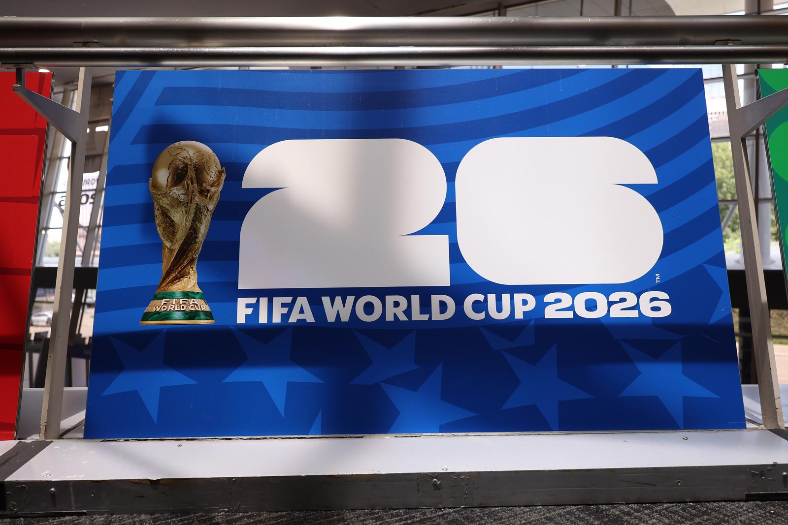 FIFA daje kibicom wyjątkową szansę. Twoje imię i nazwisko mogą znaleźć się na… dywanie finału MŚ 2026