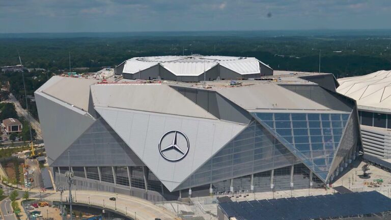 Stadiony bez nazw komercyjnych – dlaczego FIFA usuwa sponsorów z obiektów mundialowych?