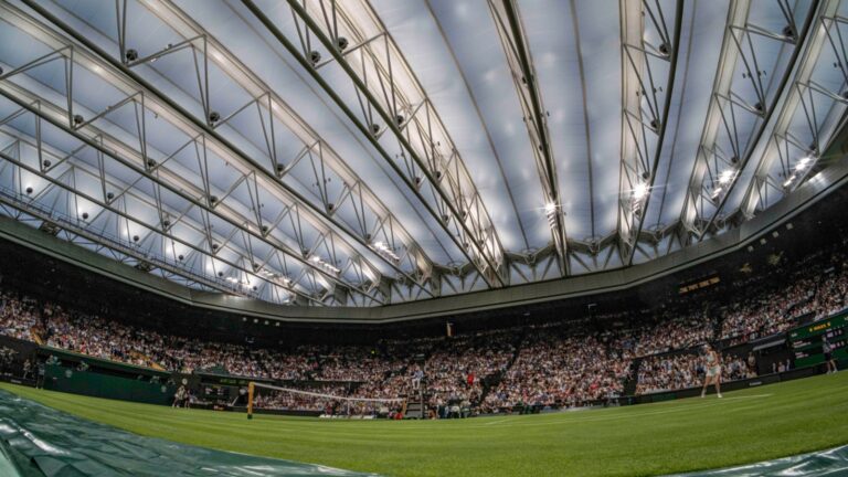 Wimbledon ma sponsorów, ale nie sprzedaje im całego kortu