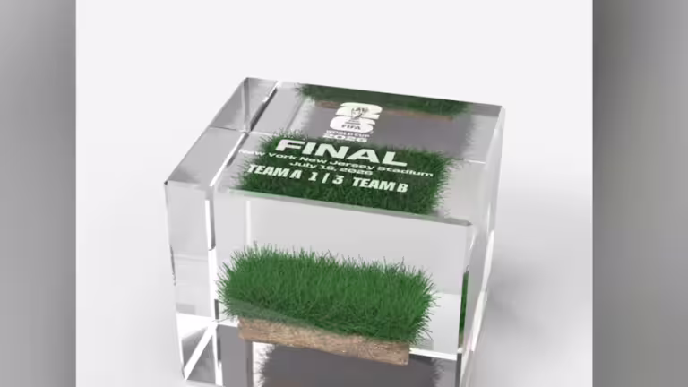 FIFA sprzedaje fragmenty murawy z finału mundialu. Powstanie wyjątkowa kolekcja pamiątek