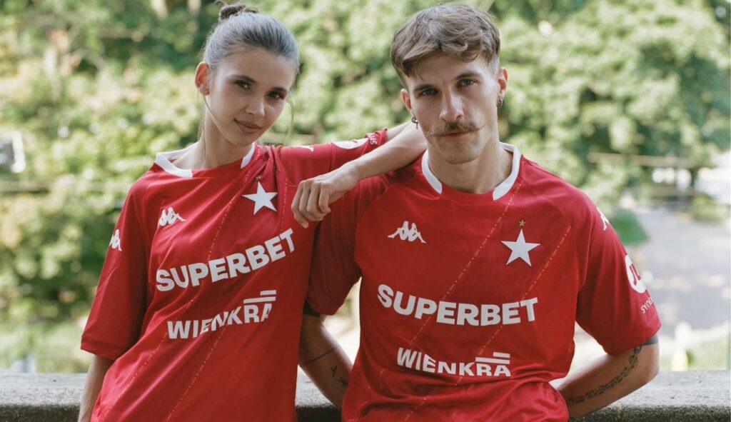 Nowe domowe koszulki Wisły Kraków. Tradycja na pierwszym planie