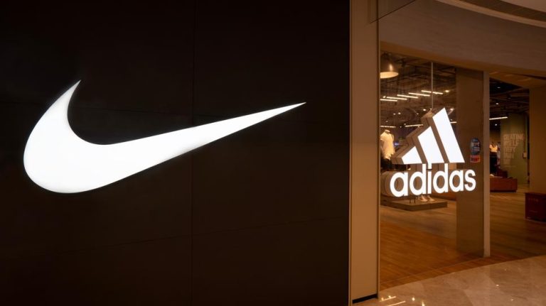 Nike i adidas w światowej czołówce. Jedna marka traci, druga rośnie